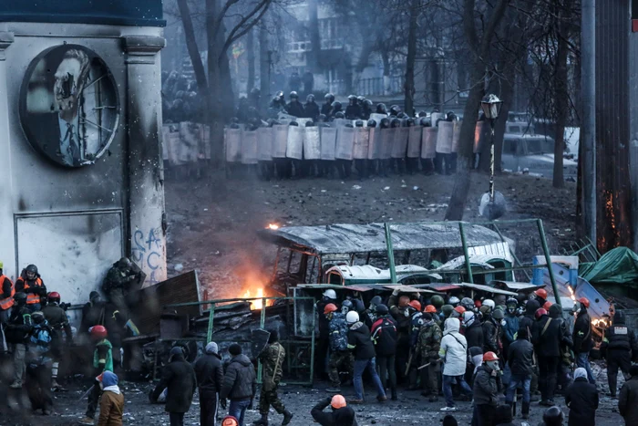 Ziua-Demnitii-i-Libertii-n-Ucraina-Kremlinul-o-otrvete-cu-propagand-anti-Ucraina-i-anti-Occident