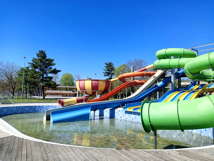 Aqua-Park-de-la-Insula-de-Agrement-din-Bacu-investiie-euat-nefuncional-i-nerecepionat-de-aproape-10-ani-FOTO