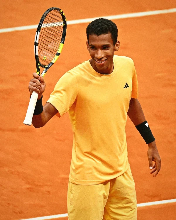 Auger-Aliassime-va-juca-finala-ATP-Masters-cu-Rublev-la-Madrid-dup-abandonul-lui-Lehecka
