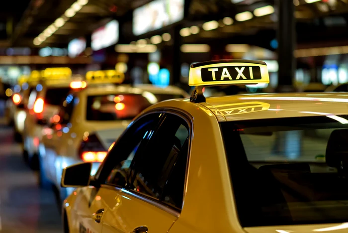 Cetean-bulgar-reinut-dup-ce-a-furat-un-taxi-din-Caransebe-Cine-l-a-dat-pe-mna-poliiei