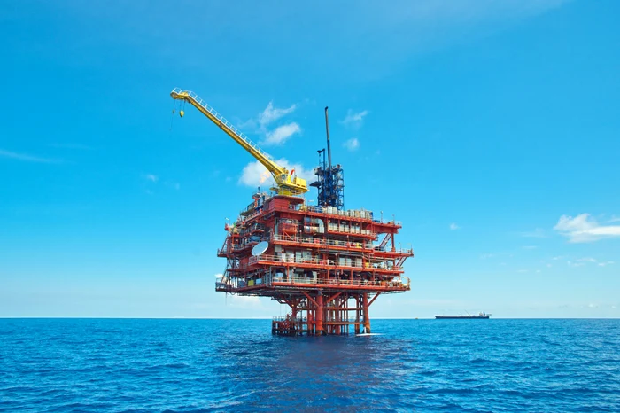 Companiile-petroliere-i-extind-forajul-n-largul-mrii-subliniind-nevoile-de-energie