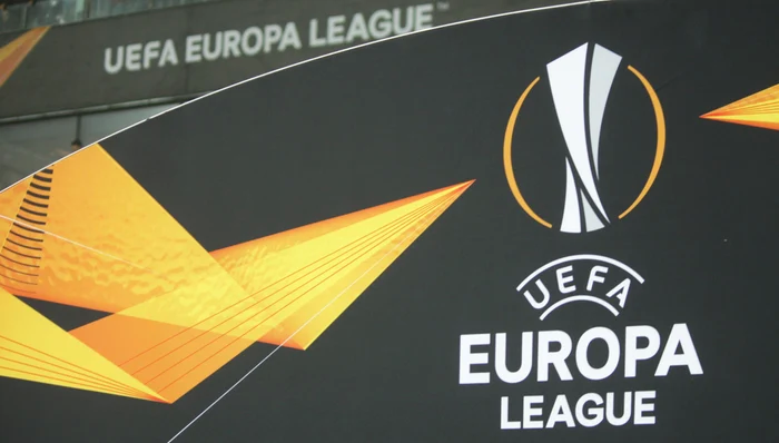 Fotbal-Corvinul-Hunedoara-va-putea-juca-n-Europa-League-UEFA-i-a-acordat-licena-de-participare