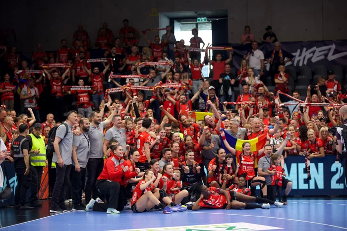 Handbal-feminin-Gloria-2018-Bistria-Nsud-s-a-calificat-n-finala-EHF-European-League
