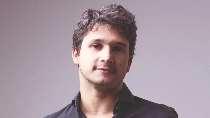 INTERVIU-Luca-Mazzucchelli-psiholog-i-autor-A-vrea-ca-cititorii-s-nvee-s-i-accepte-i-s-i-neleag-emoiile