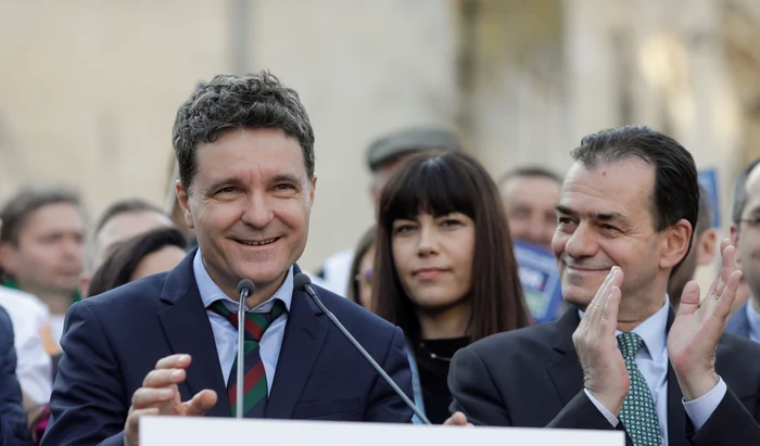 Noi-antiere-n-Capital-Nicusor-Dan-anun-lucrri-de-modernizare-a-reelei-de-termoficare