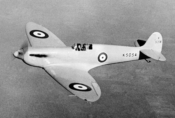 -O-aeronav-Spitfire-s-a-prbuit-n-timpul-unui-eveniment-dedicat-Btliei-Angliei