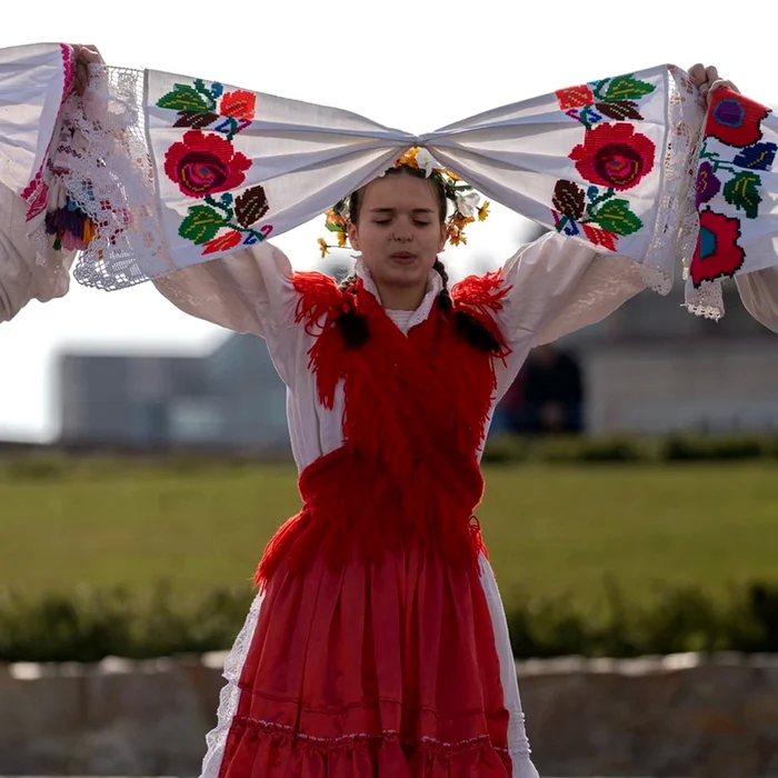 Obiceiuri-unice-din-Bihor-n-Sptmna-Patimilor-Ce-sunt-Lioara-Joimria-sau-focurile-strmoilor