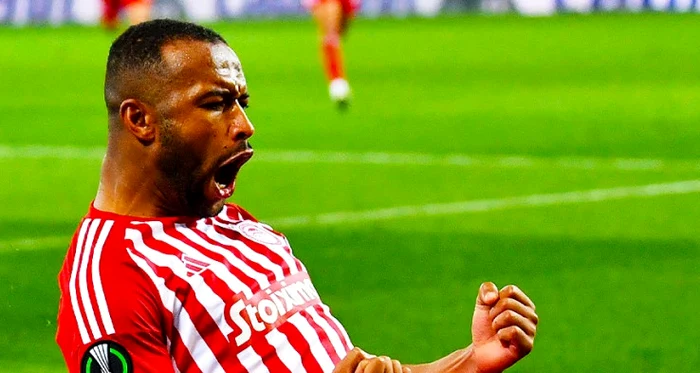 Olympiakos--Fiorentina-meci-istoric-n-finala-Conference-League-dram-n-prelungiri-la-Atena