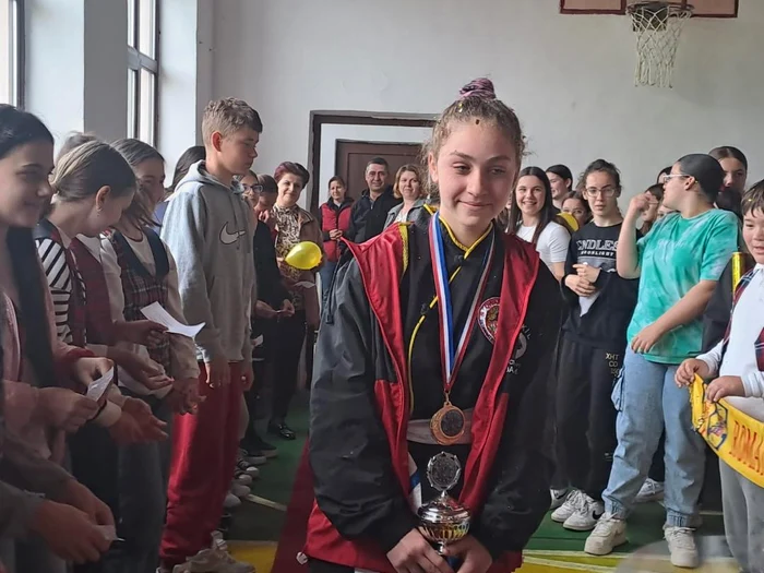 Sidonia-Andrei-dubl-campioan-european-la-arte-mariale-Fata-din-Gherieti-vine-dintr-o-familie-modest-i-vrea-s-devin-medic