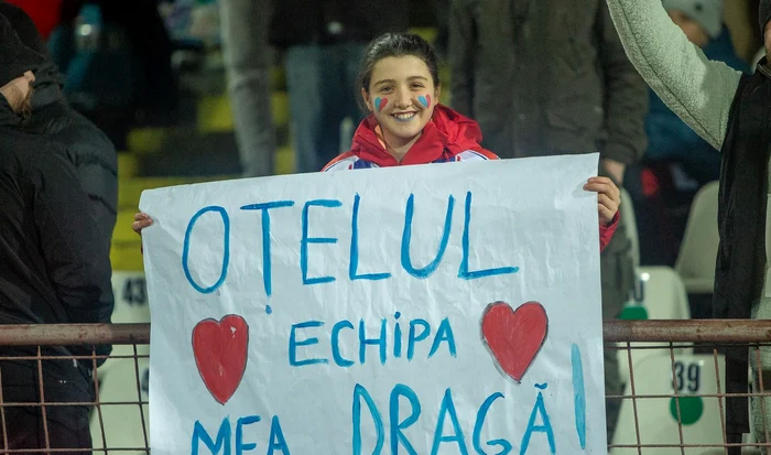 Tren-special-pentru-suporterii-echipei-Oelul-Galai-care-merg-la-finala-Cupei-Romniei