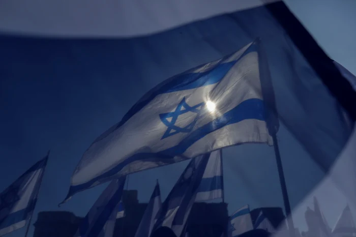 Alert-n-Bucureti-Un-sirian-a-ncercat-s-se-autoincendieze-n-faa-Ambasadei-Israelului-din-Bucureti-A-fost-imobilizat-de-SRI