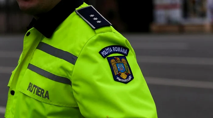 Ca-n-Vestul-Slbatic-Un-brbat-i-un-copil-atacai-pe-strad-de-patru-brbai-bei-narmai-cu-bte-i-furci-n-Braov