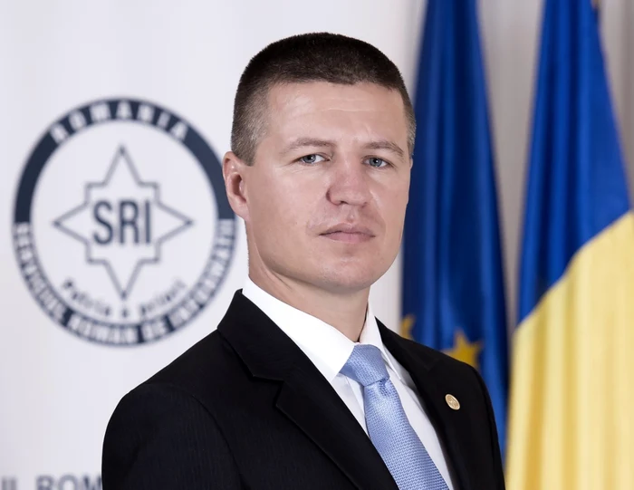 Este-oficial-Iohannis-l-trimite-la-vatr-pe-Bizadea-Romeo-Cristian