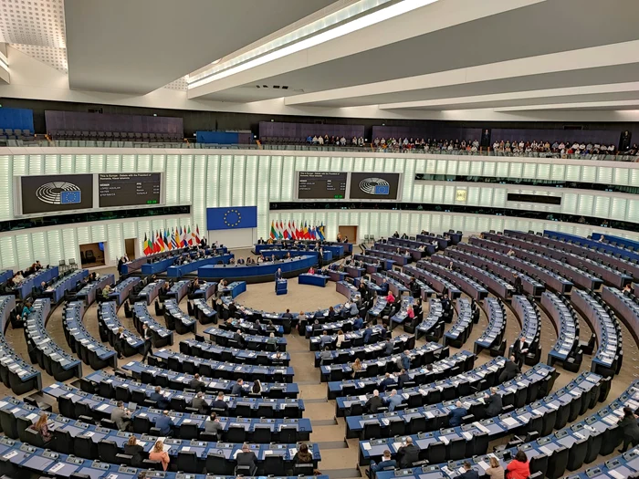 Europarlamentarii-primesc-bani-de-la-PE-i-dup-ce-n-au-mai-fost-alei-Ct-ctig-aleii-i-ce-alte-beneficii-au-cei-n-funcie