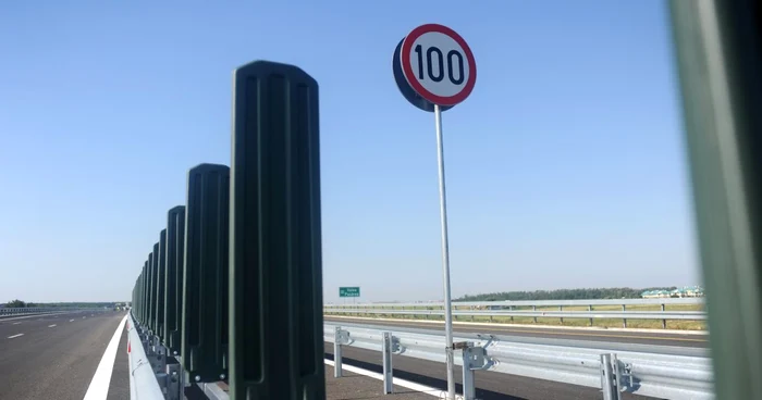 Patru-maini-avariate-pe-Autostrada-Bucureti-Piteti-din-cauza-unui-rost-de-dilataie