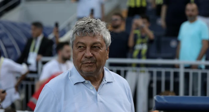 Rspunsul-lui-Mircea-Lucescu-dup-ce-Rzvan-Ra-a-dezvluit-c-a-vrut-s-i-dea-cu-microfonul-n-cap