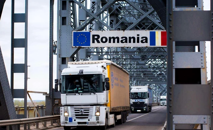 Traficul-pe-Podul-Prieteniei-Giurgiu-Ruse-se-va-desfura-pe-o-singur-band-pn-la-sfritul-lunii-mai