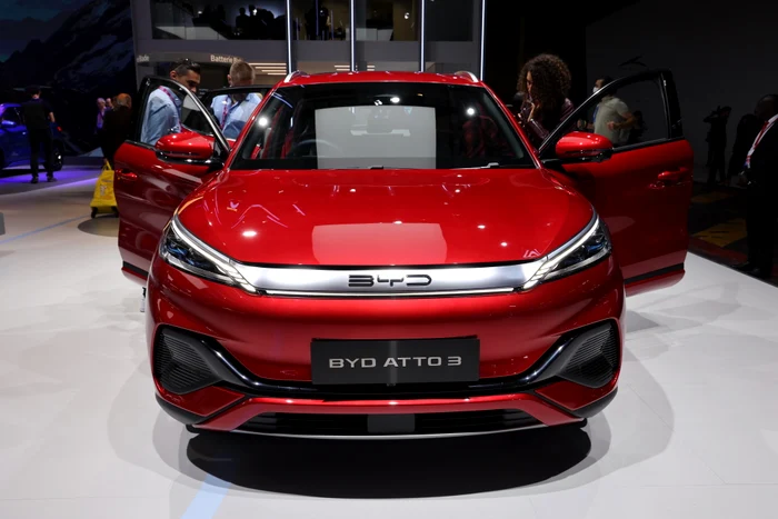 UE-anun-tarife-vamale-suplimentare-de-25-pentru-vehiculele-electrice-importate-din-China