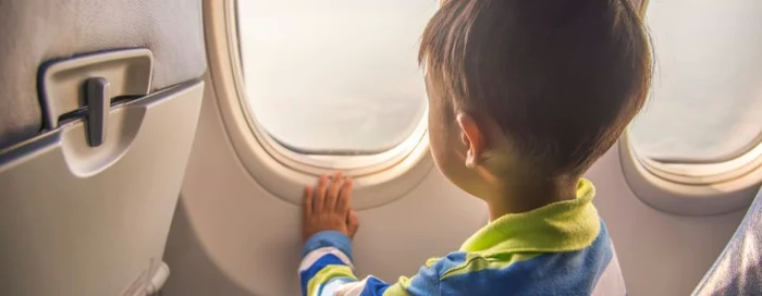 Care-este-cel-mai-bun-moment-pentru-a-lua-un-copil-ntr-un-avion-Sfaturi-de-la-prini-pentru-o-cltorie-linitit