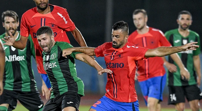 FCSB-i-Rapid-deraiate-la-debutul-n-Superliga-Cele-dou-pretendente-la-titlu-start-mpiedicat