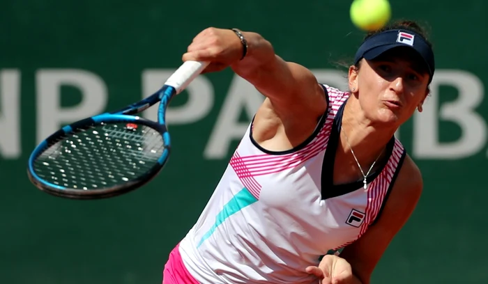Irina-Begu-i-Ana-Bogdan-debut-cu-stngul-la-Jocurile-Olimpice-Romncele-joac-i-la-dublu-feminin