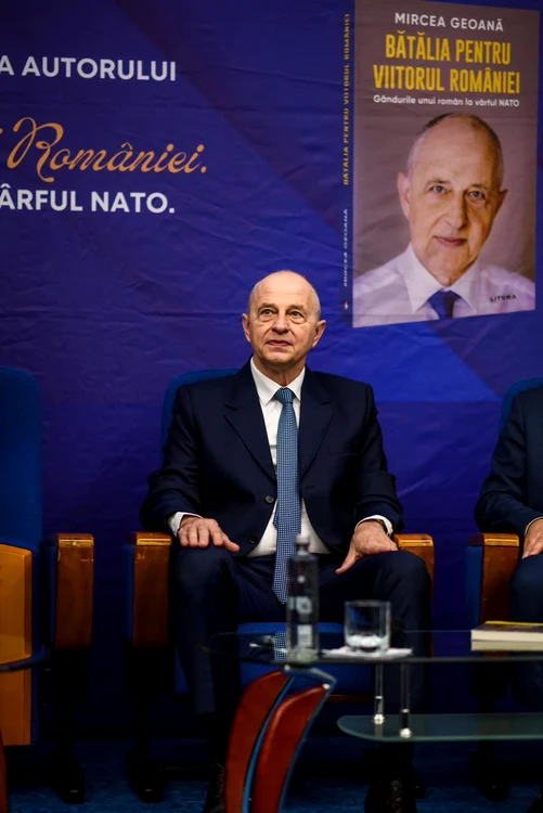 Profil-de-candidat-Mircea-Geoan-diplomatul-de-elit-care-vrea-s-dea-NATO-pe-Cotroceni