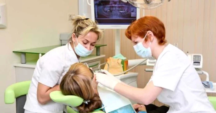 Stomatologii-nu-mai-au-voie-s-i-fac-oricum-publicitate-pe-Facebook-Sanciunile-de-care-sunt-pasibili