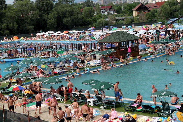Un-brbat-s-a-necat-ntr-un-bazin-cu-ap-srat-al-celui-mai-popular-trand-din-Vlcea-Marea-Olteniei