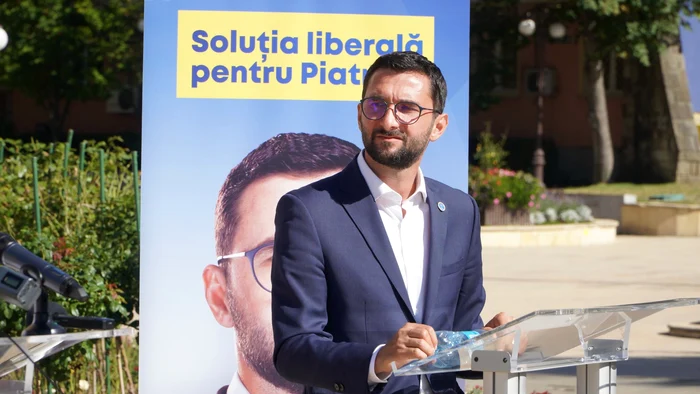 Biroul-municipal-al-PNL-Piatra-Neam-a-fost-dizolvat-Analizele-se-fac-la-rece-cu-toate-crile-pe-mas