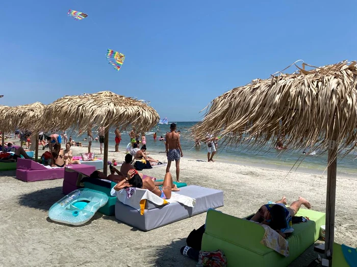 Ci-bani-a-ajuns-s-cheltuie-un-turist-romn-pe-litoral-Preurile-sunt-mai-mari-de-la-an-la-an