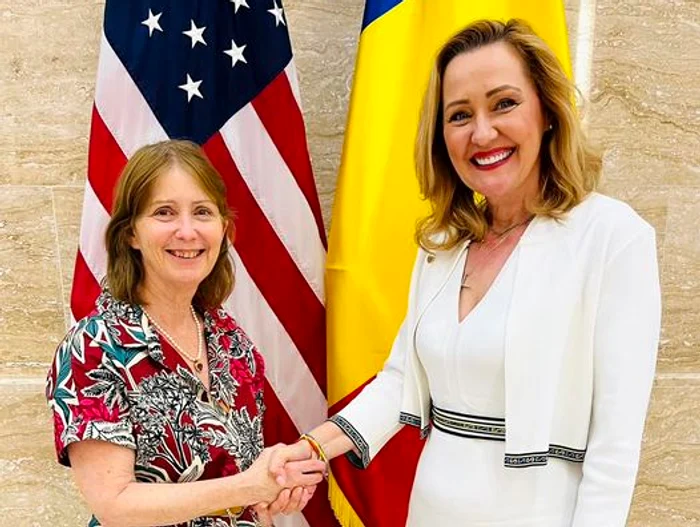 Elena-Lasconi-Viitorul-Romniei-este-legat-de-relaia-special-pe-care-o-avem-cu-naiunea-american