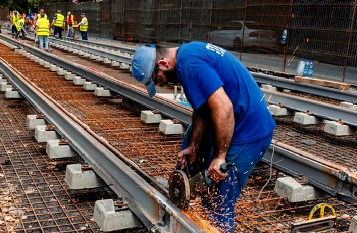 Primria-Capitalei-a-mai-atribuit-un-contract-de-reabilitare-a-liniilor-de-tramvai-Sunt-vizai-18-kilometri