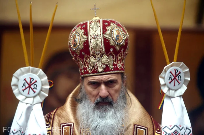 ---------Procesiune-la-malul-mrii-Cinstirea-Sfinilor-Dobrogeni-n-prima-zi-a-anului-bisericesc