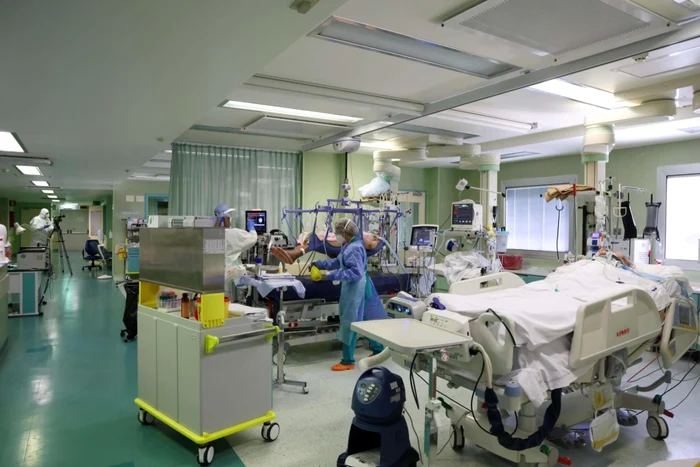 Protest-spontan-al-medicilor-de-la-spitalul-Pantelimon-Amenin-cu-demisia-n-bloc