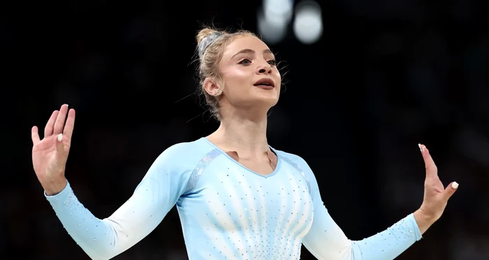 Sabrina-Voinea-se-roag-de-mama-sa-s-o-lase-s-continue-gimnastica-dup-ce-a-fost-furat-la-Jocurile-Olimpice
