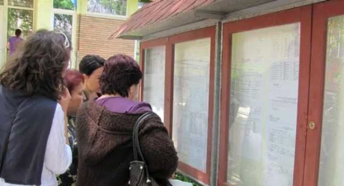 Strigtul-de-disperare-al-suplinitorilor-din-nvmnt-Profesori-de-10-obligai-s-susin-Titularizarea-ani-n-ir-Drama-Iuliei