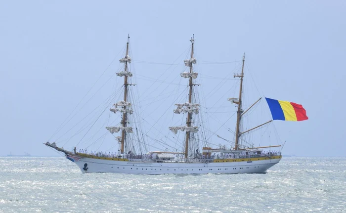 Ziua-Marinei-Romne-un-eveniment-grandios-pe-litoral-Exerciii-navale-demonstrative-n-mai-multe-orae