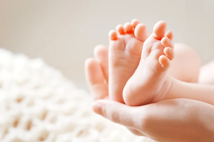 ---------Caz-ocant-n-judeul-Suceava-Un-bebelu-de-doar-23-de-zile-a-ajuns-la-spital-cu-mai-multe-fracturi