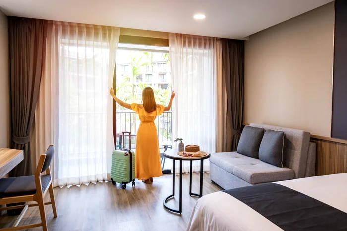---------Cele-7-semnale-la-care-trebuie-s-fii-ateni-atunci-cnd-v-cazai-la-un-hotel-Ce-pot-indica-lipsa-crucioarelor-de-bagaje-sau-modul-n-care-este-fcut-patul