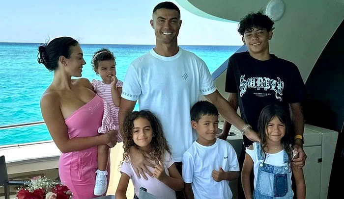 ---------Copiii-lui-Cristiano-Ronaldo-refuzai-de-coal-De-ce-nu-au-fost-admii-ntr-o-instituie-exclusivist