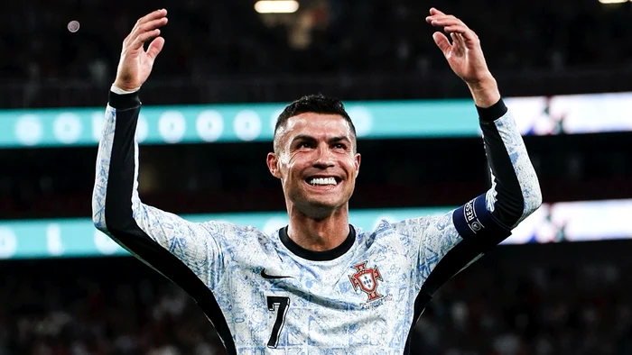 ---------Cristiano-Ronaldo-distrus-de-o-legend-chiar-i-dup-ce-a-marcat-900-de-goluri-N-are-nicio-treab-cu-fotbalul