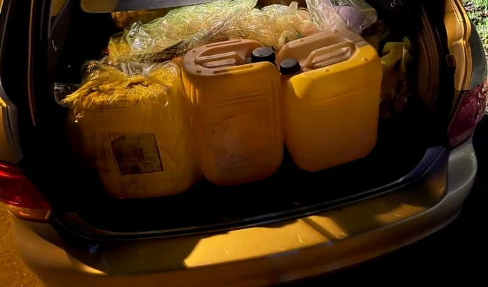 ---------Cum-s-au-evaporat--170-de-tone-de-carburant-de-la-o-firm-de-salubrizare-14-angajai-urmrii-penal-pentru-furt