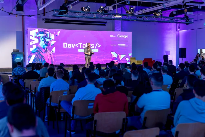 ---------DevTalks-Cluj-Napoca-aduce-mpreun-peste-2000-participani-la-Cluj-Innovation-Park-pe-26-septembrie
