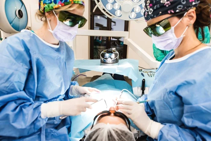 ---------Implantul-dentar-i-tarifele-care-ne-sperie-nct-s-amnm-intervenia