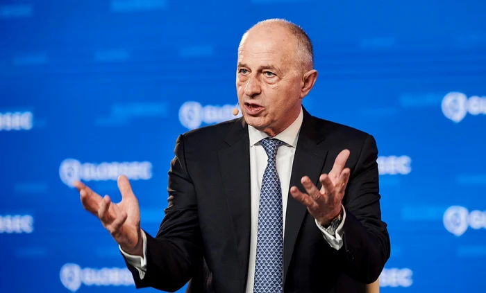---------Mircea-Geoan-dup-ultima-zi-la-conducerea-NATO-Ce-urmeaz-pentru-viitorul-candidat-la-Preedinia-Romniei