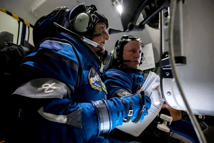 ---------NASA-renun-la-doi-astronaui-n-cltoria-SpaceX-pentru-a-putea-returna-echipajul-blocat-pe-orbit