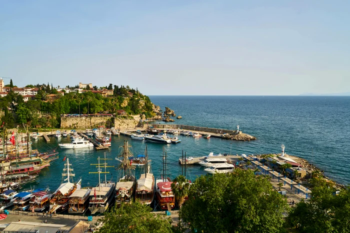 ---------Reele-de-escroci-romni-au-invadat-Turcia-Cursa-n-care-risc-s-pice-turitii-care-aleg-o-popular-destinaie-de-vacan