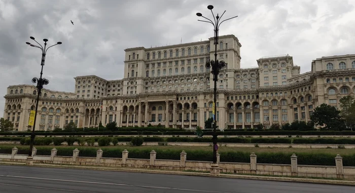 ---------Sindicalitii-din-Parlament-au-intrat-sub-aripa-Blocului-Naional-