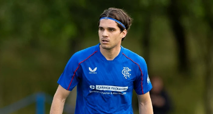 ---------Sperane-pentru-Ianis-Hagi-dup-ce-a-fcut-show-la-Rangers-B-Ce-a-spus-antrenorul-i-reacia-fanilor