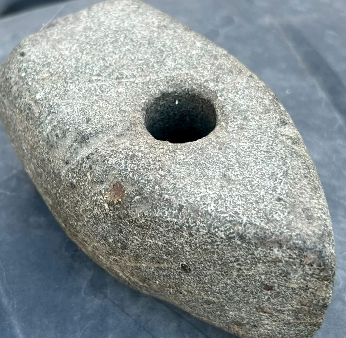 ---------Topor-din-granit-din-Epoca-Bronzului-descoperit-ntmpltor-la-un-stean-din-Giurgiu-Ce-pedeaps-a-primit-brbatul